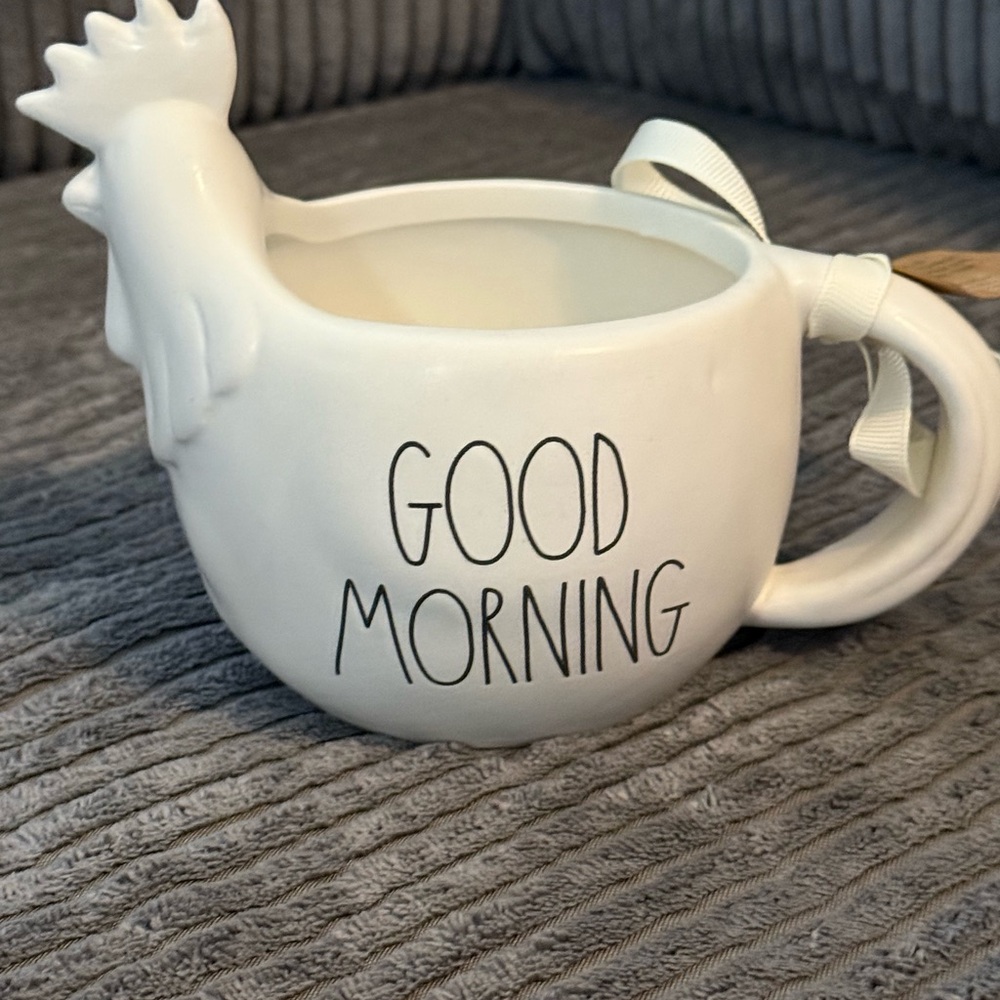 Rae Dunn White 🐔 chicken/Rooster Mug - Good Morning NWT - Picture 4 of 7